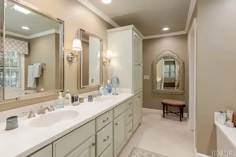 44 North Horseshoe Drive Sapphire NC 28774
