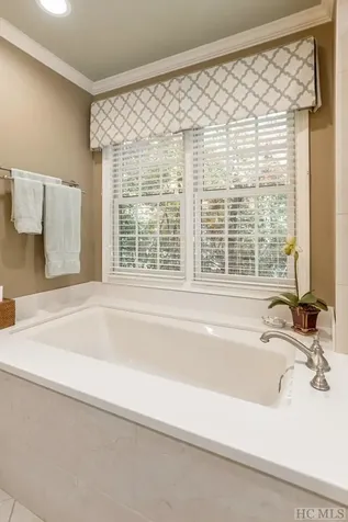 44 North Horseshoe Drive Sapphire NC 28774