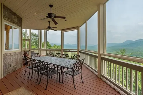 381 Round Top Mountain Road Sapphire NC 28774