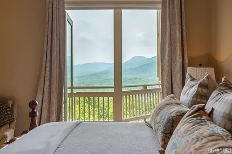 381 Round Top Mountain Road Sapphire NC 28774