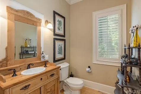 381 Round Top Mountain Road Sapphire NC 28774
