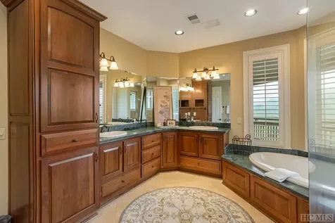 381 Round Top Mountain Road Sapphire NC 28774