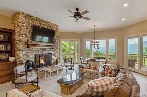 381 Round Top Mountain Road Sapphire NC 28774