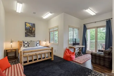 381 Round Top Mountain Road Sapphire NC 28774