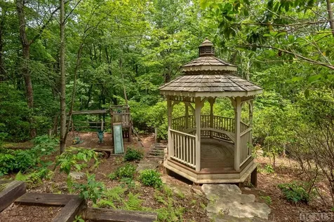 381 Round Top Mountain Road Sapphire NC 28774