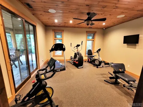 6 Receptive Drive Glenville NC 28736