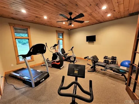 6 Receptive Drive Glenville NC 28736