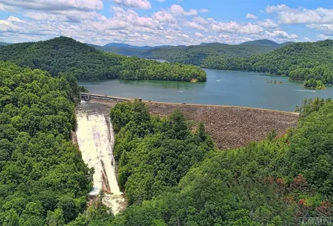 6 Receptive Drive Glenville NC 28736