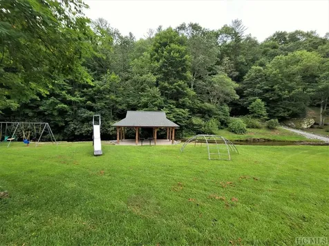 6 Receptive Drive Glenville NC 28736