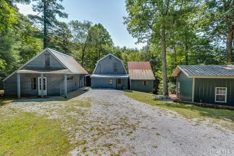 2684 Norton Road Cashiers NC 28171