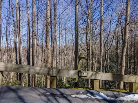 4/5 Old Wagon Trail Highlands NC 28741