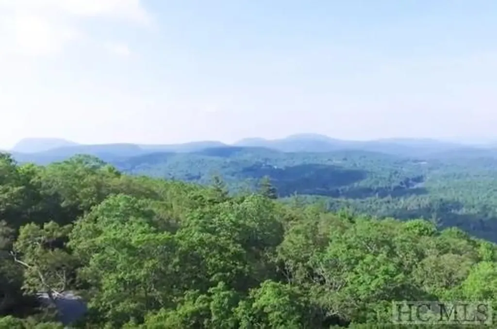 147 Forest Edge Lane Highlands NC 28741