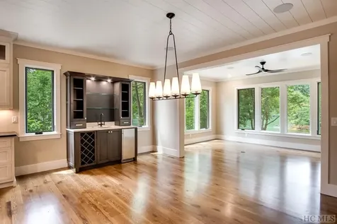 146 Wayside Lane Cullowhee NC 28723
