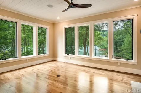 146 Wayside Lane Cullowhee NC 28723