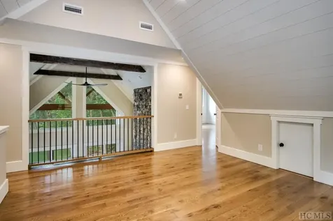 146 Wayside Lane Cullowhee NC 28723