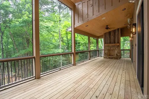 146 Wayside Lane Cullowhee NC 28723