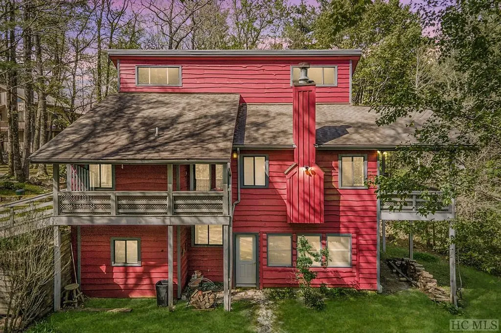 144 Toxaway Heights Lake Toxaway NC 28474
