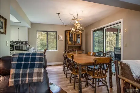 144 Toxaway Heights Lake Toxaway NC 28474