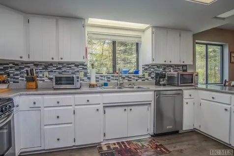 144 Toxaway Heights Lake Toxaway NC 28474