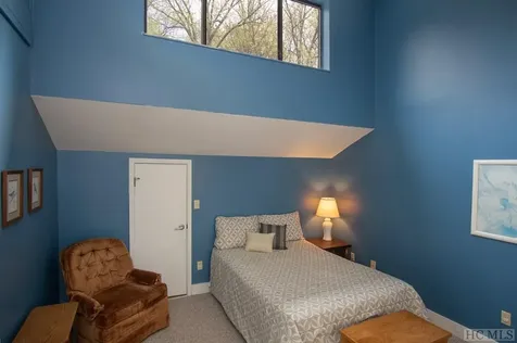 144 Toxaway Heights Lake Toxaway NC 28474