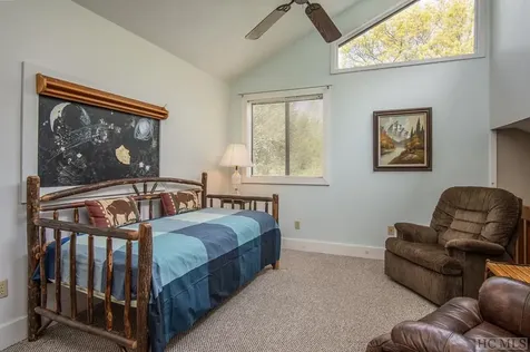 144 Toxaway Heights Lake Toxaway NC 28474