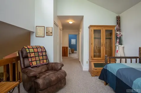144 Toxaway Heights Lake Toxaway NC 28474
