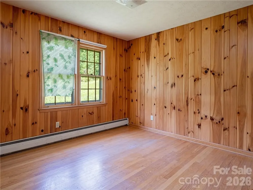99999 Merrills Cove Road Asheville NC 28803