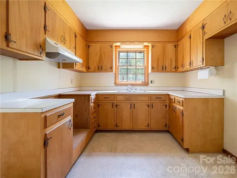 99999 Merrills Cove Road Asheville NC 28803