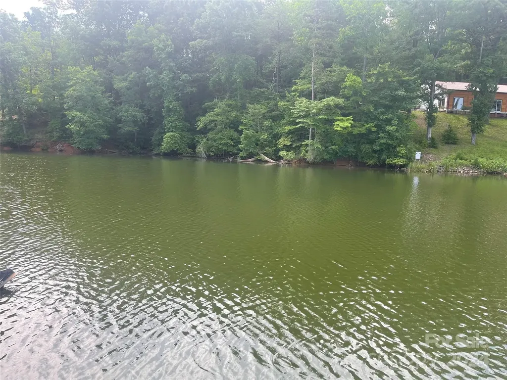 100 Old Ferry Lane Hickory NC 28601