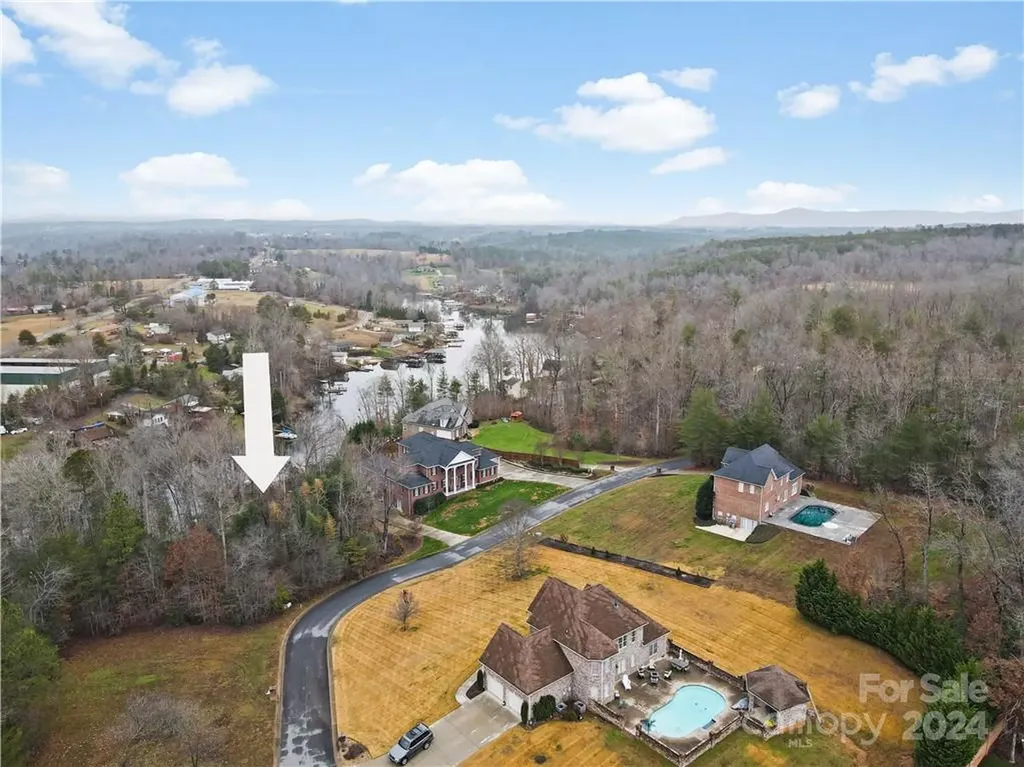 100 Old Ferry Lane Hickory NC 28601