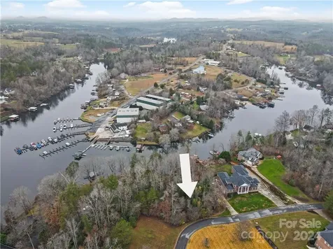 100 Old Ferry Lane Hickory NC 28601
