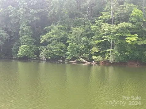 100 Old Ferry Lane Hickory NC 28601