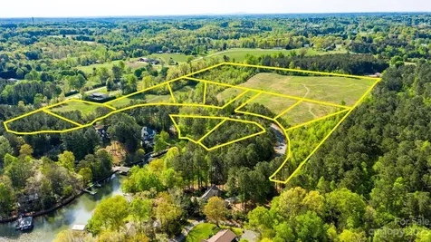 1341 Misty Lane Hickory NC 28601