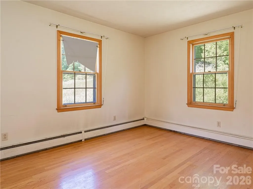 99999 Merrills Cove Road Asheville NC 28803