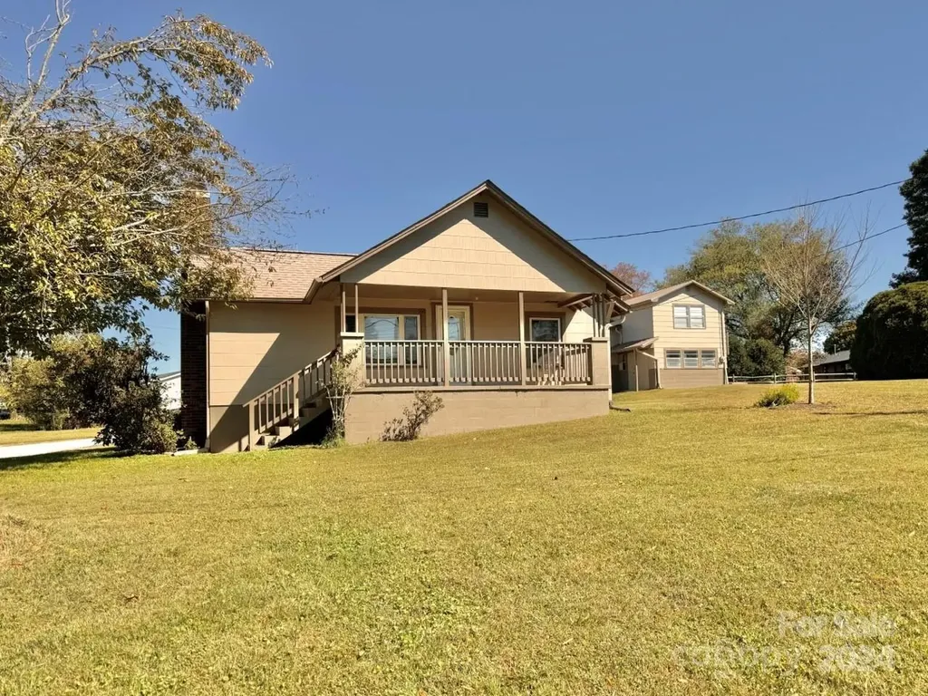 565 Neely Road Brevard NC 28712