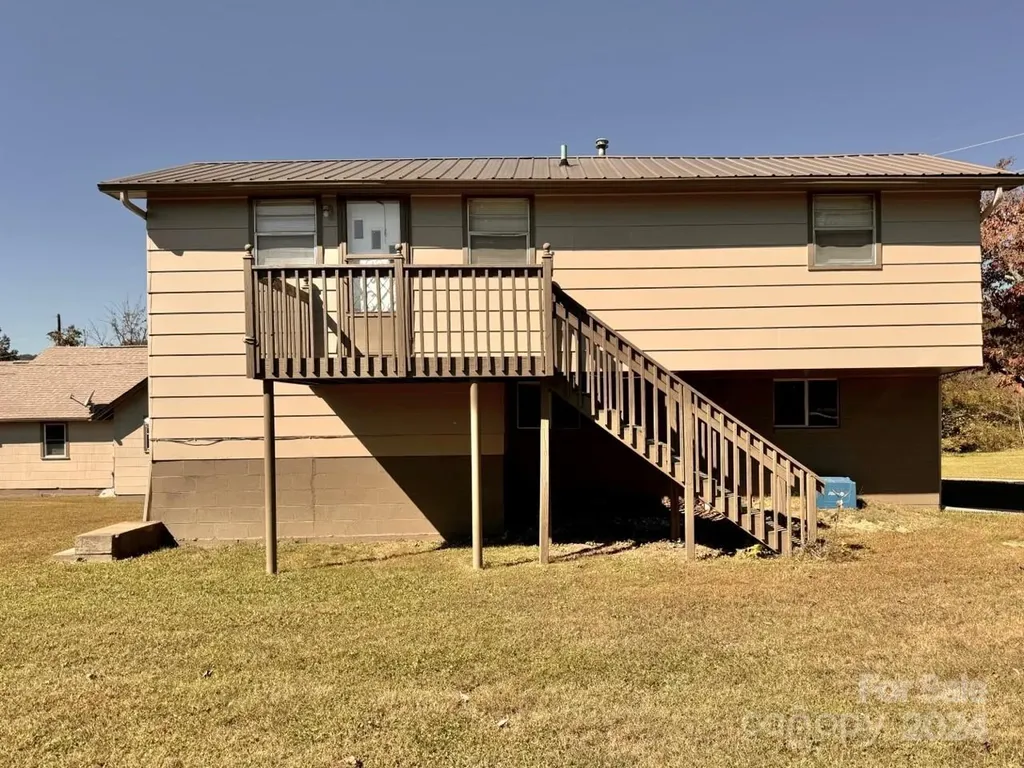565 Neely Road Brevard NC 28712