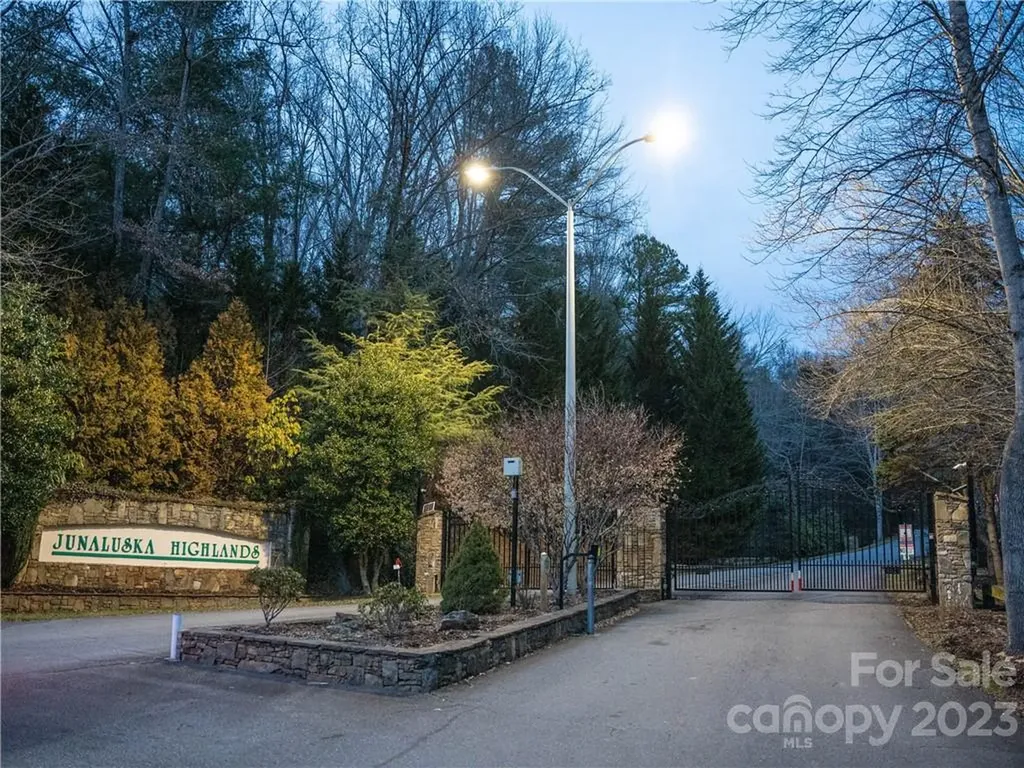 0 Valhalla Cove Waynesville NC 28785