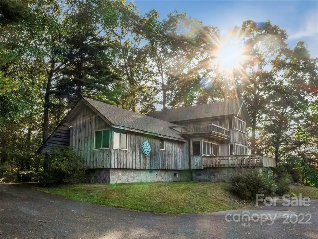 8, 50 And 200 Cc Farm Road Burnsville NC 28714