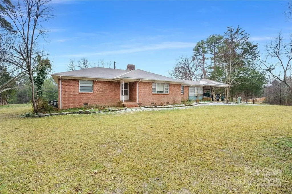 13320 Mallard Creek Road Charlotte NC 28262