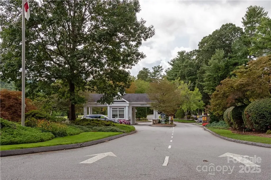 103 Berry Creek Drive Flat Rock NC 28731