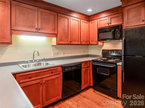 935 Whites Lake Boulevard Saluda NC 28773