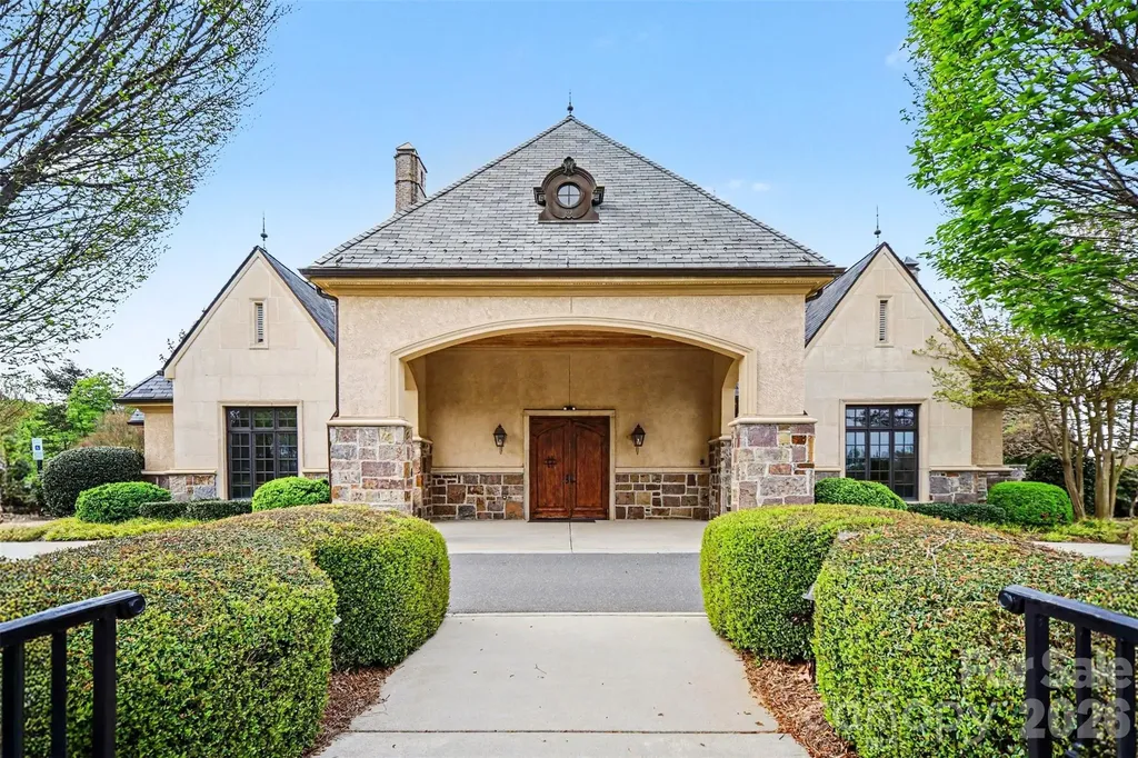 3217 Lake Pointe Drive Belmont NC 28173