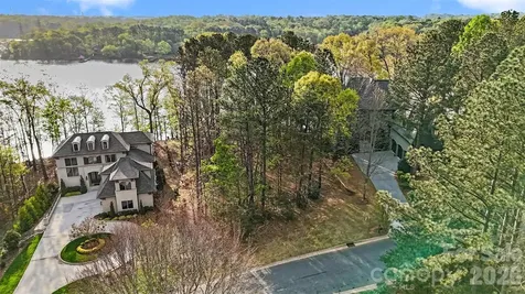 3217 Lake Pointe Drive Belmont NC 28173