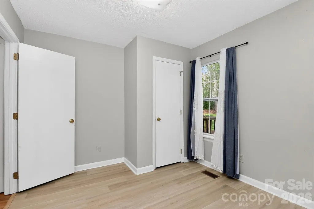 174 Overcreek Road Mooresville NC 28117