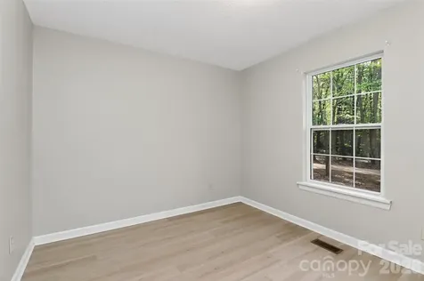 174 Overcreek Road Mooresville NC 28117