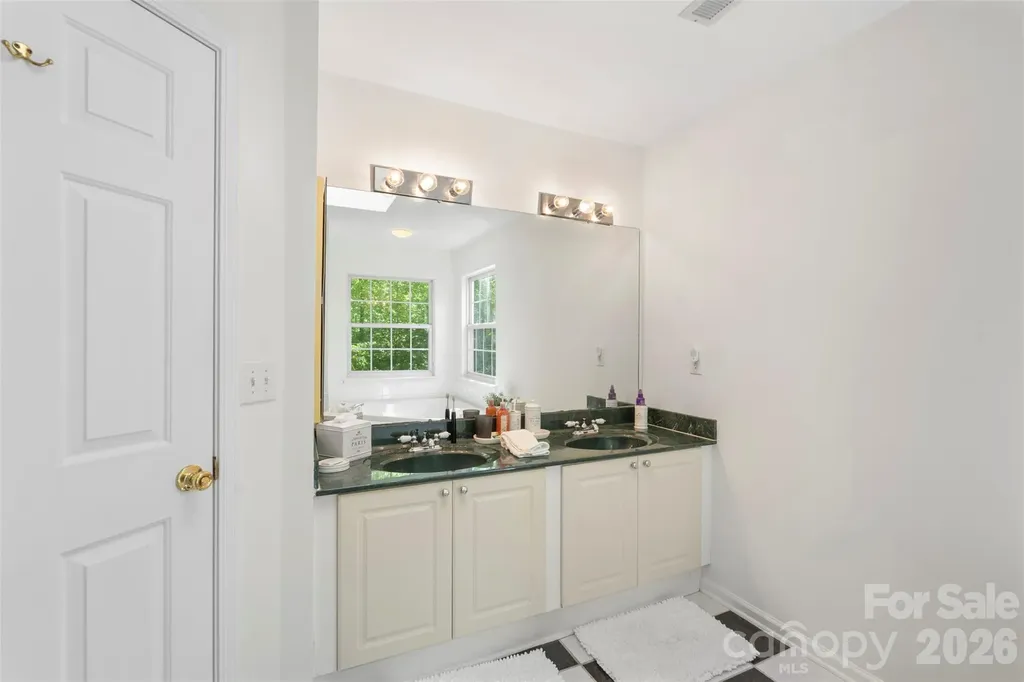 7900 Wilby Hollow Drive Charlotte NC 28270