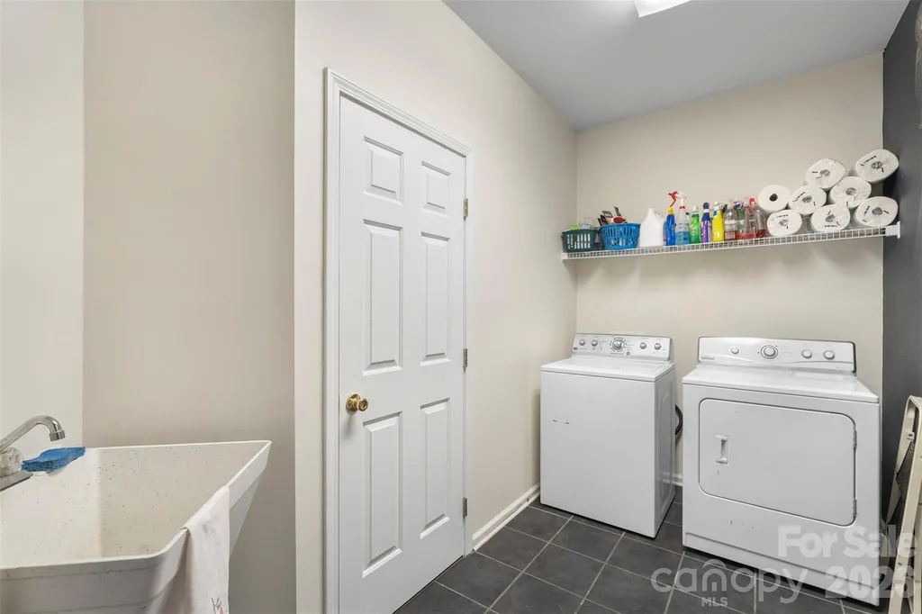 7900 Wilby Hollow Drive Charlotte NC 28270