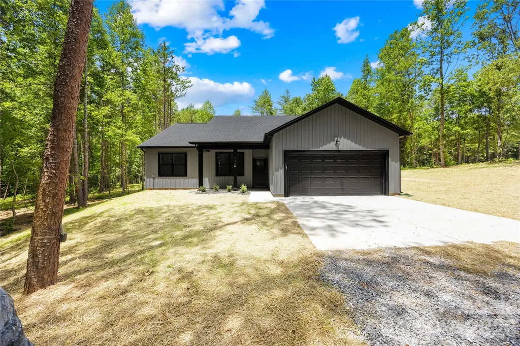 136 Coolbrook Road Statesville NC 28625