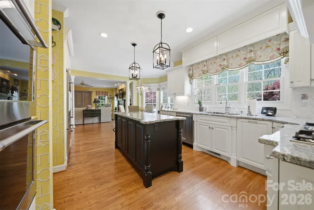 3704 8th Street Place NW Hickory NC 28601