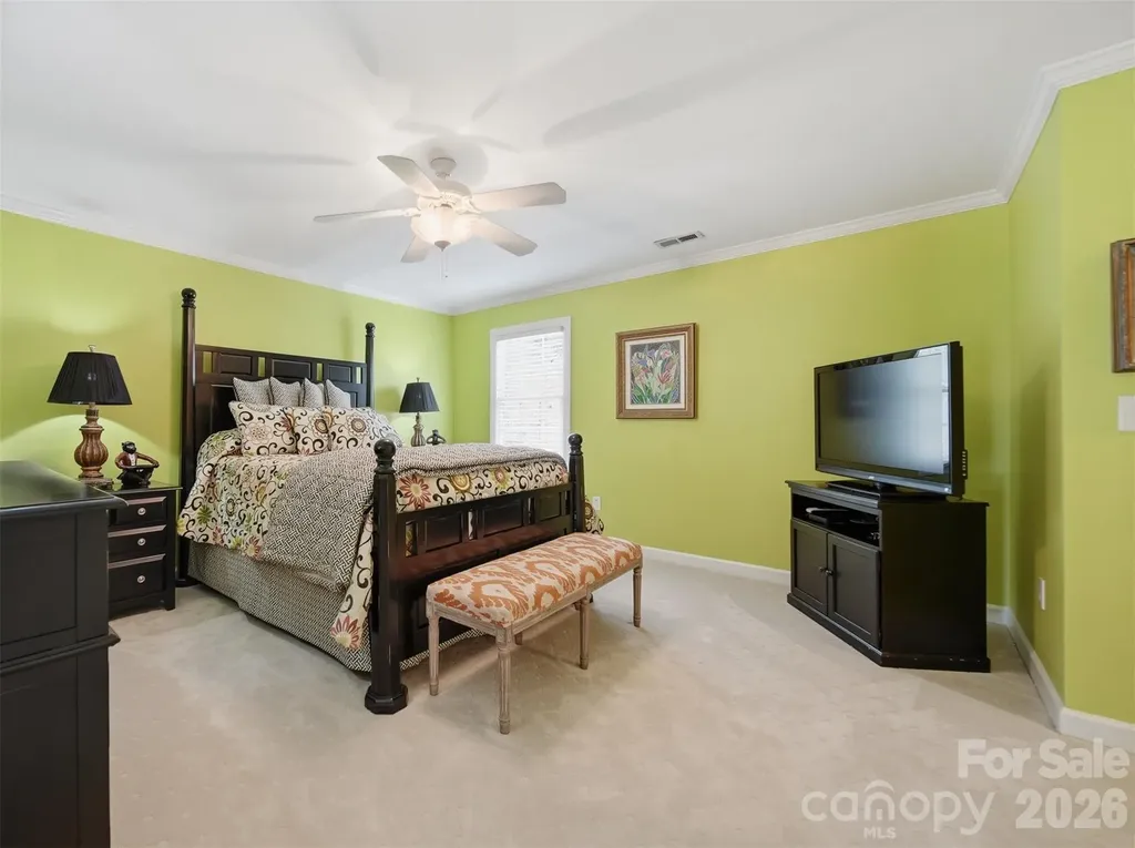 3704 8th Street Place NW Hickory NC 28601